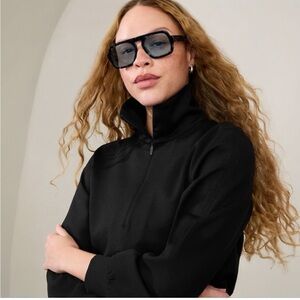 Athleta Allure 1/4 zip sweatshirt. Size L NWT